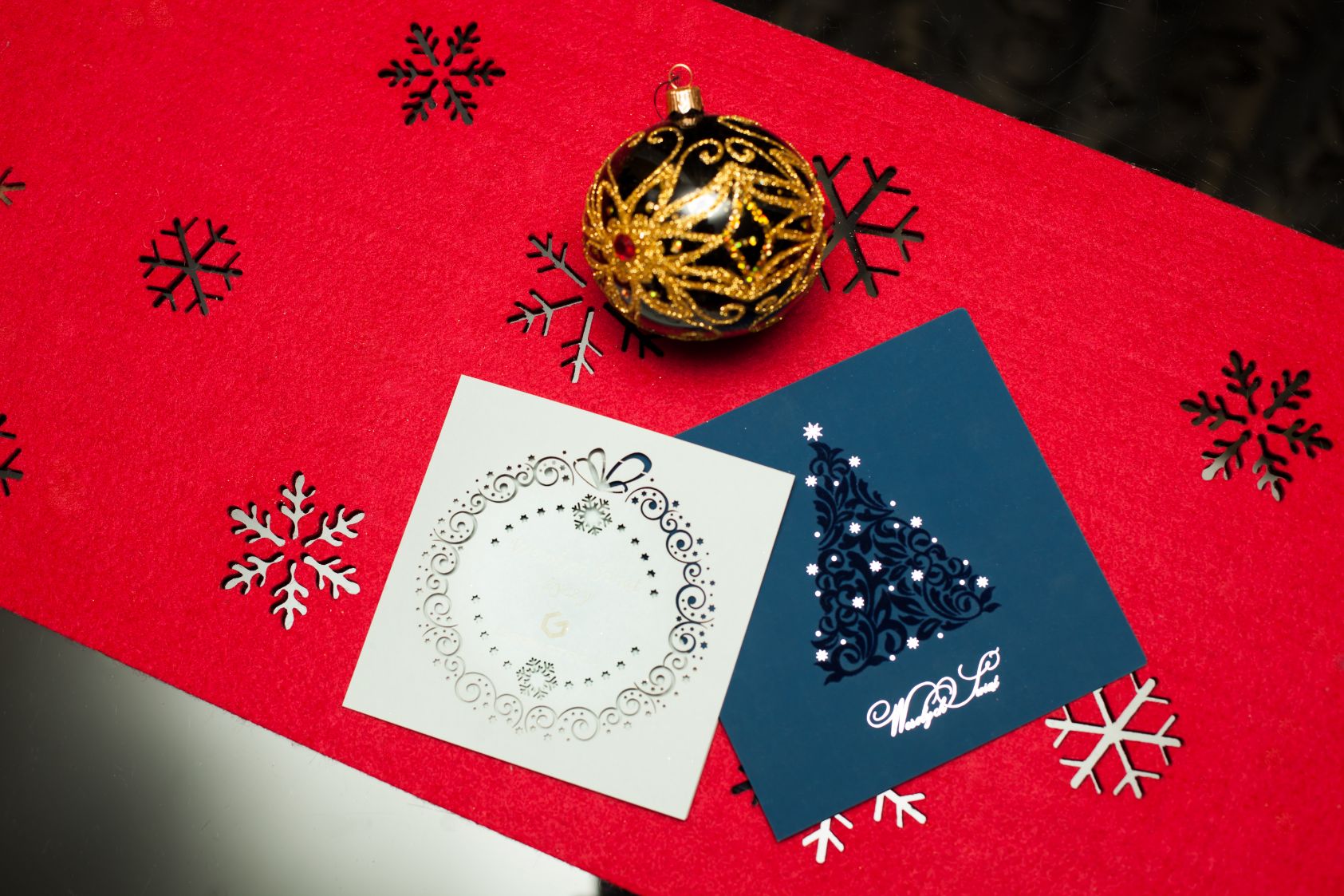 mkt a paper cutting christmas card 2