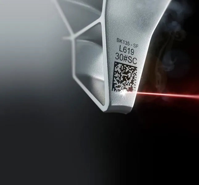 MOPA lézer 3D datamatrix gravírozás